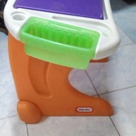Little tikes table for kids