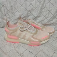 Adidas women shoes size 8 brand new original