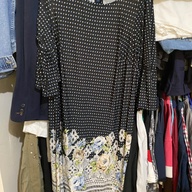Plus size dress Avenue size 14