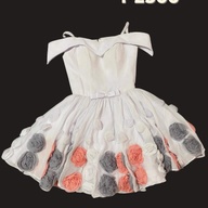 Short Flowery Ends Gown (White)