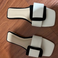 Women's flat slippers Black and White