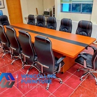 CONFERENCE TABLE / CUSTOMIZE