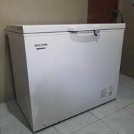 Freezer/chiller