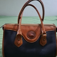 Dooney & Bourke ladies bag