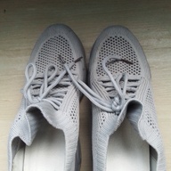 Preloved shoes used but not abuse