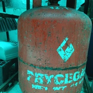 Prycegas tank