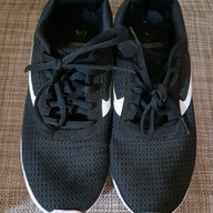 Lightweight Sneakers Size 8 (Rush Sale)