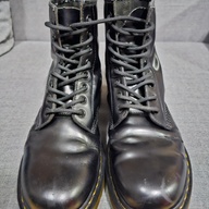 Pre-loved Dr. Martens Boots