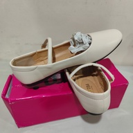 Breathable fashion flat shoes for women