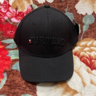📌Burtons (Closed Cap) Size: 57-59cm
