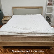 Queen bed set