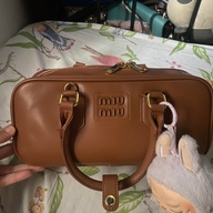 Guaranteed Authentic Preloved Miu Miu Leather Tote Bag/Shoulder Bag