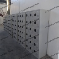 18 DOOR STEEL LOCKER OFFICE PERTITION