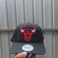 Chicago bulls tracker cap