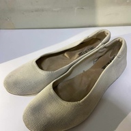 Payless flats
