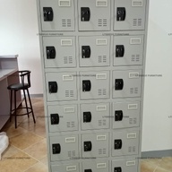 Office Furniture Steel Lockers with Black Handle in Various Door Opening