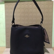 Coach Bucket Bag (Class A)