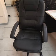 Brand New Executive Chair Office Partition and Furniture