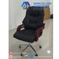 A18GJNT4Y Leatherette Executive Chair  360° swivel with Chrome plated starbase Upholstered in PU leather